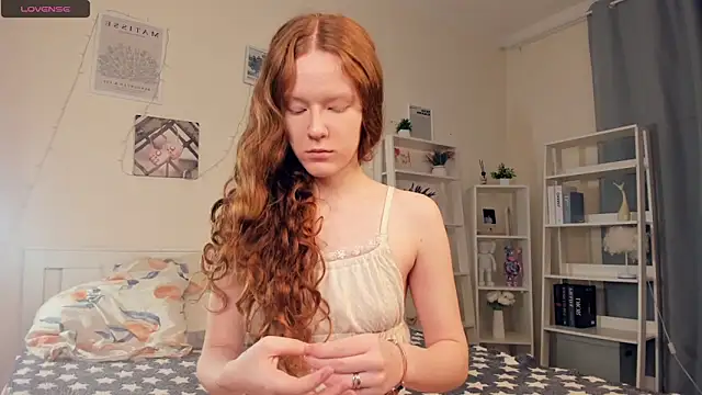 ZaraBluitt online show from November 24, 7:52 am