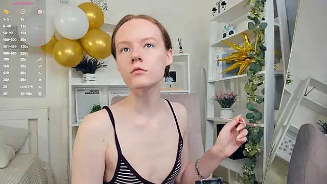 ZaraBluitt online show from May 17, 10:04 am