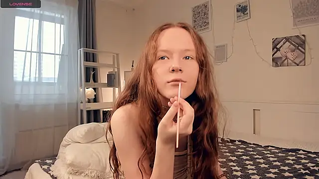 ZaraBluitt online show from February 6, 8:10 am