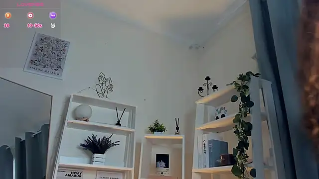 ZaraBluitt online show from February 26, 9:31 am