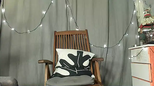 Skinnyshiny boy online show from January 21, 5:27 am