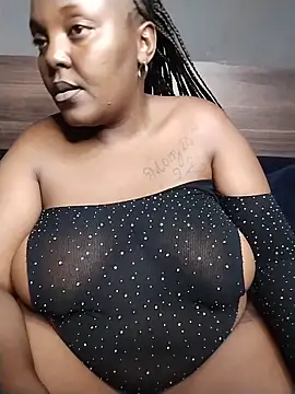 CHERRYYUMMY online show from March 12, 2:10 pm