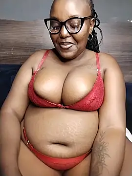 CHERRYYUMMY online show from April 19, 11:44 am