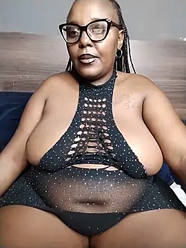 CHERRYYUMMY online show from March 10, 6:01 pm