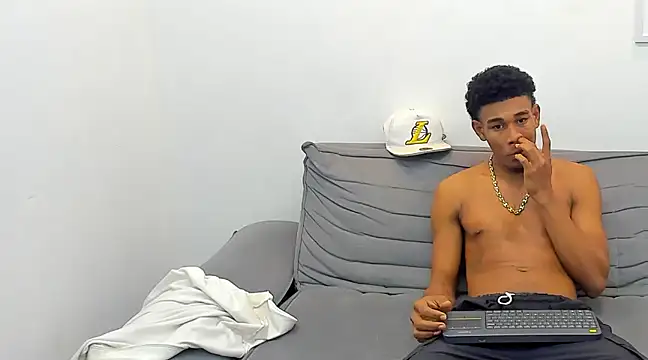 Snapshot of dominic_hot69 chatting on January 11, 3:44 am dominic hot69 online show from January 11, 3:44 am