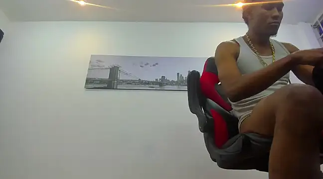 Snapshot of dominic_hot69 chatting on January 3, 7:18 pm dominic hot69 online show from January 3, 7:18 pm