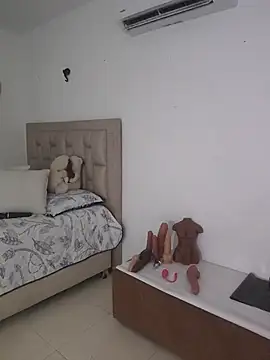 Snapshot of milf_venus chatting on July 10, 6:30 pm milf venus online show from July 10, 6:30 pm