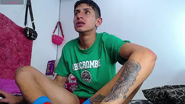 Snapshot of BIG_cockpether chatting on January 29, 8:40 am BIG cockpether online show from January 29, 8:40 am