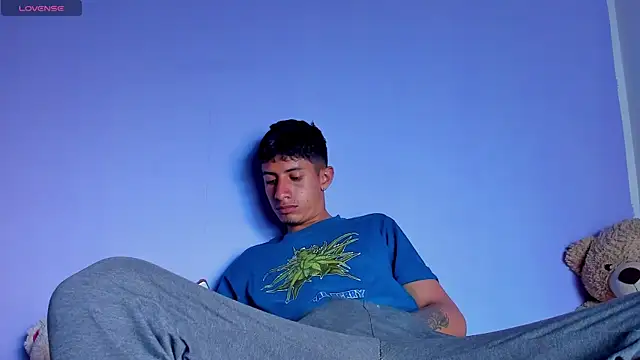 Snapshot of BIG_cockpether chatting on November 9, 10:08 am BIG cockpether online show from November 9, 10:08 am