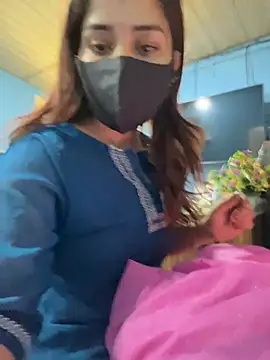 Black Glow online show from February 8, 4:25 am