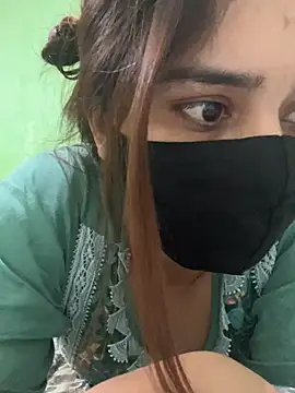 Black Glow online show from March 11, 5:46 pm