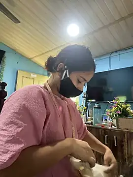 Black Glow online show from March 16, 6:42 am