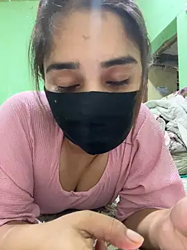 Black Glow online show from March 12, 2:12 pm