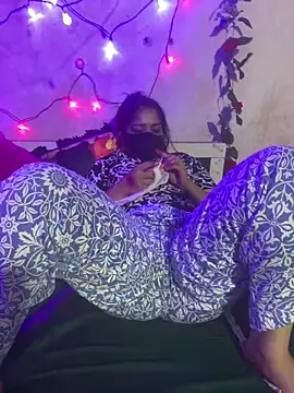 Black Glow online show from September 14, 5:46 pm