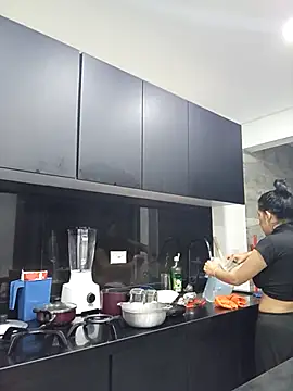 Sofi hot 4m online show from February 24, 1:28 am