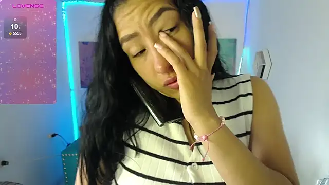 Sofi hot 4m online show from February 9, 1:20 pm