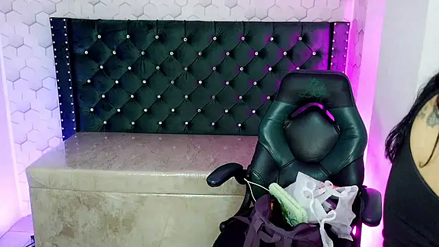 Sofi hot 4m online show from March 22, 12:50 pm