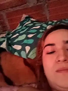 Snapshot of alexax0 chatting on February 20, 5:52 pm alexax0 online show from February 20, 5:52 pm