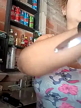 Snapshot of alexax0 chatting on February 23, 4:46 pm alexax0 online show from February 23, 4:46 pm