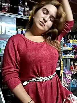 Snapshot of alexax0 chatting on February 10, 1:24 am alexax0 online show from February 10, 1:24 am