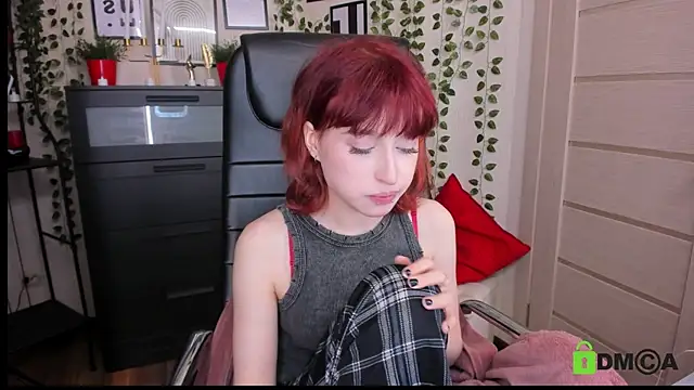 ElizaNik  online show from June 24, 11:24 pm