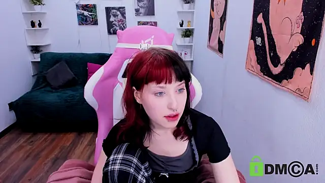 Snapshot of ElizaNik_ chatting on March 6, 11:53 pm ElizaNik online show from March 6, 11:53 pm
