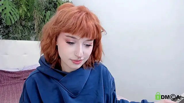 Snapshot of ElizaNik_ chatting on October 2, 8:45 pm ElizaNik online show from October 2, 8:45 pm