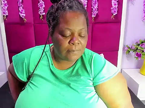 rocio bbw  online show from December 21, 12:02 am