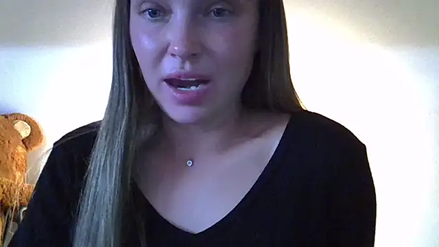 Lucky Anna online show from September 13, 9:48 pm