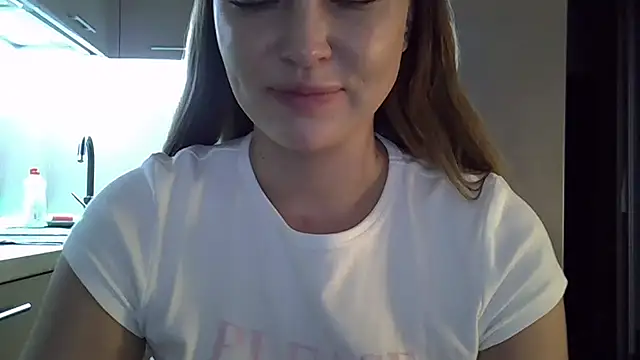 Lucky Anna online show from October 28, 1:32 pm