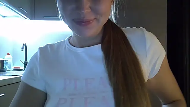 Lucky Anna online show from October 25, 6:30 pm