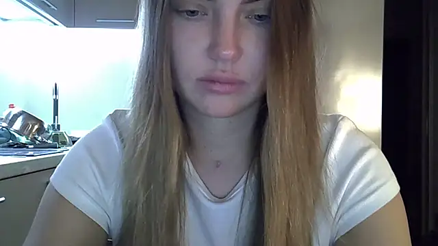 Lucky Anna online show from October 17, 7:37 pm