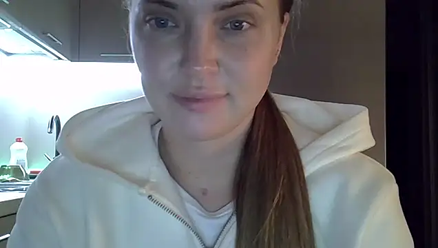 Lucky Anna online show from October 31, 6:15 pm