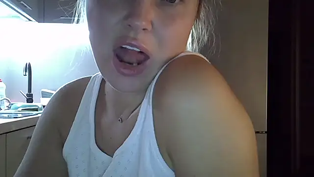 Lucky Anna online show from September 15, 9:15 pm