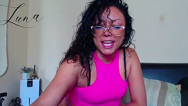 Lunavega1 online show from May 27, 6:59 pm