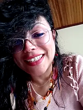 Lunavega1 online show from December 18, 8:01 pm