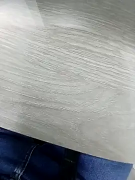 Snapshot of jezusex chatting on December 10, 7:43 pm jezusex online show from December 10, 7:43 pm