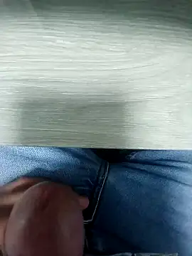 Snapshot of jezusex chatting on December 5, 5:33 pm jezusex online show from December 5, 5:33 pm