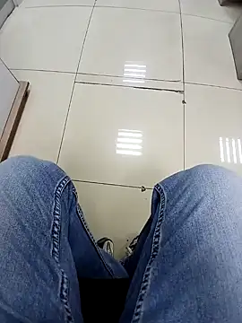 Snapshot of jezusex chatting on December 6, 5:17 pm jezusex online show from December 6, 5:17 pm