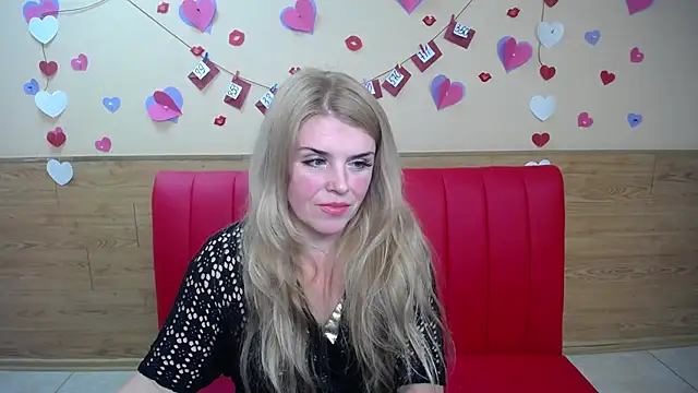 Snapshot of Julya_Barbi chatting on March 20, 5:47 pm Julya Barbi online show from March 20, 5:47 pm