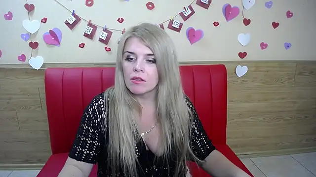 Snapshot of Julya_Barbi chatting on February 21, 6:07 am Julya Barbi online show from February 21, 6:07 am