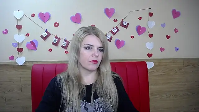 Snapshot of Julya_Barbi chatting on February 22, 6:06 am Julya Barbi online show from February 22, 6:06 am