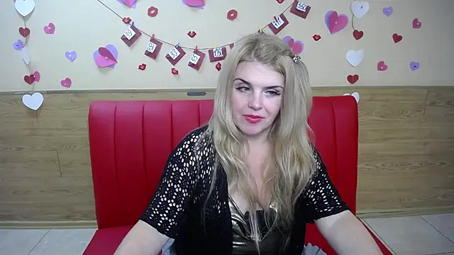 Snapshot of Julya_Barbi chatting on March 21, 12:18 am Julya Barbi online show from March 21, 12:18 am