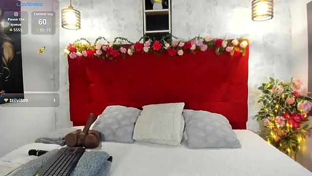 Snapshot of SilvannaFit chatting on October 29, 12:15 pm SilvannaFit online show from October 29, 12:15 pm