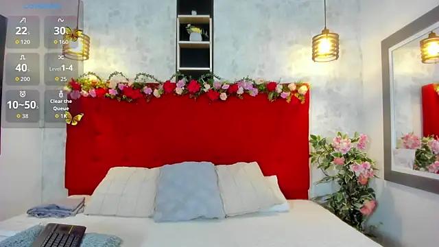 Snapshot of SilvannaFit chatting on October 24, 12:04 pm SilvannaFit online show from October 24, 12:04 pm