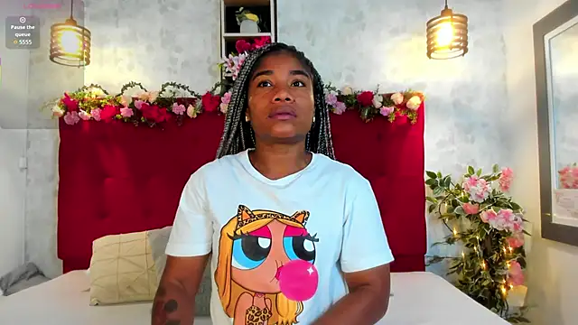 Snapshot of SilvannaFit chatting on September 20, 11:15 am SilvannaFit online show from September 20, 11:15 am