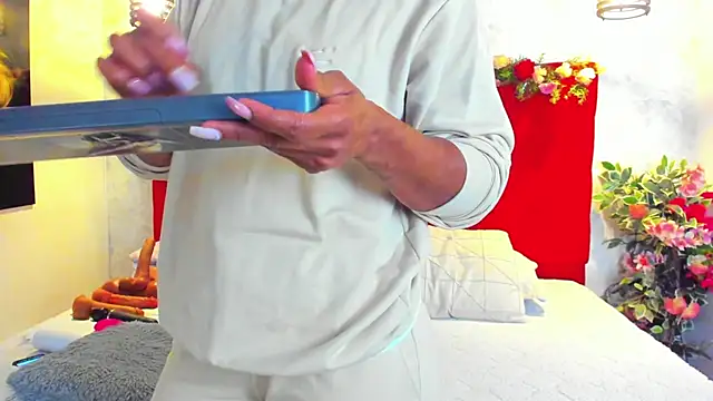 SilvannaFit online show from June 7, 9:14 am