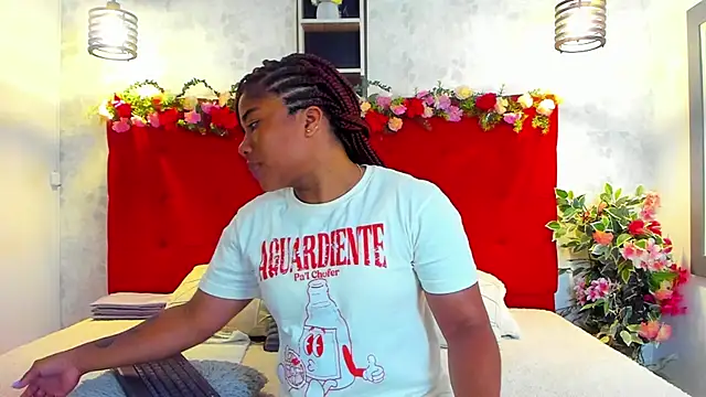 SilvannaFit online show from March 24, 11:43 am