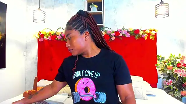 SilvannaFit online show from April 10, 9:05 am