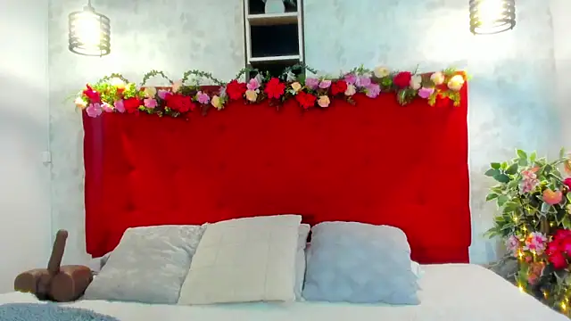 Snapshot of SilvannaFit chatting on November 11, 11:49 am SilvannaFit online show from November 11, 11:49 am